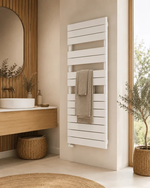 Stelrad Dahlia designradiator in een moderne badkamer